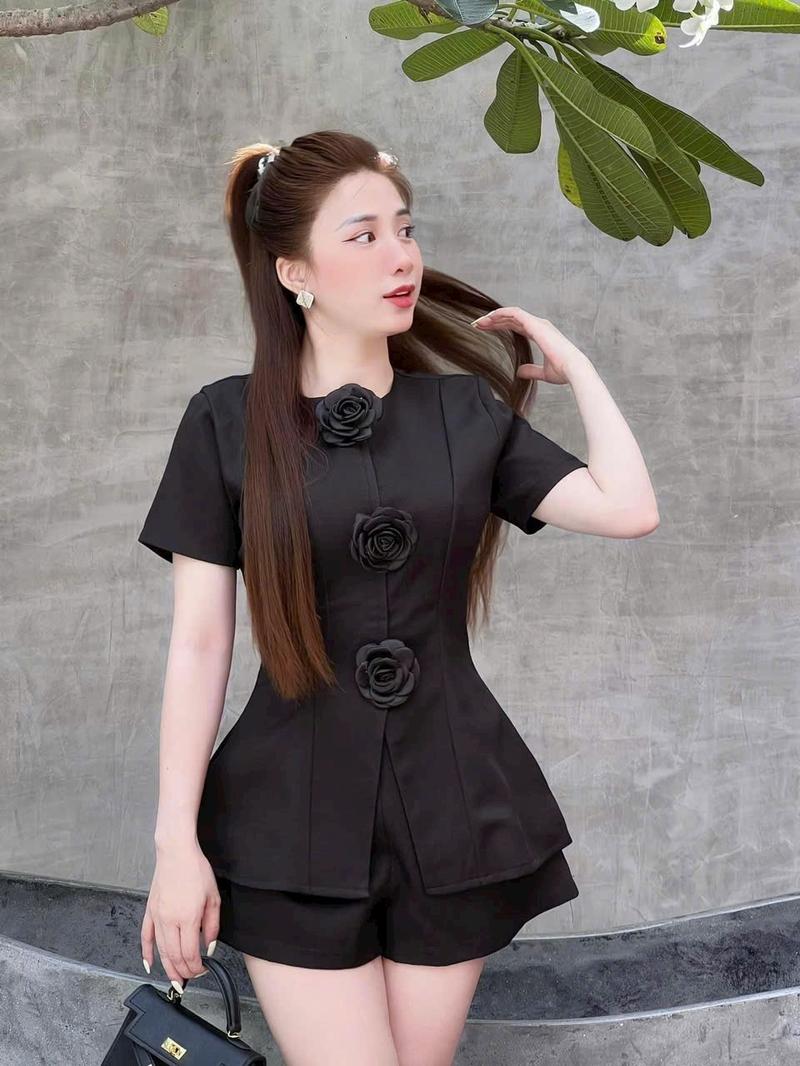 Product Introduction of Set đồ nữ áo lenin gân cổ tròn tay ngắn kết bông kèm quần đùi xinh xắn dễ thương T30 Women Kem 14