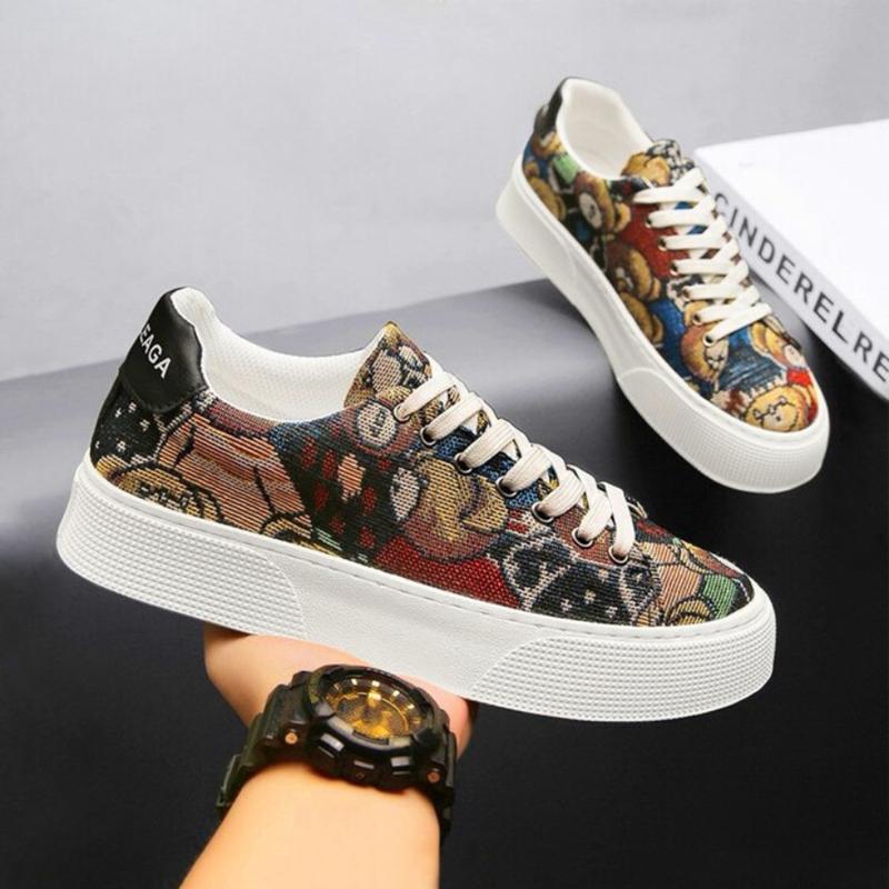 Giày nam thể thao vải canvas hoạ tiết gấu thêu đơn giản đế cao dễ phối đồ Cao Su Sneaker