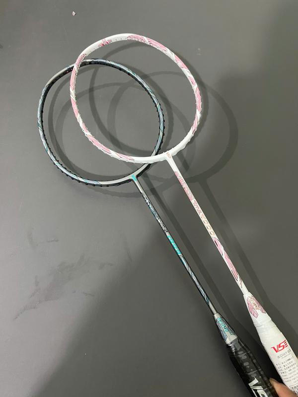 vợt cầu lông vs titan 1000 chính hãng max16,3kg kèm 01 cước căng sẵn 01 quấn cán 01 bao vợt phù hợp với người mới chơi