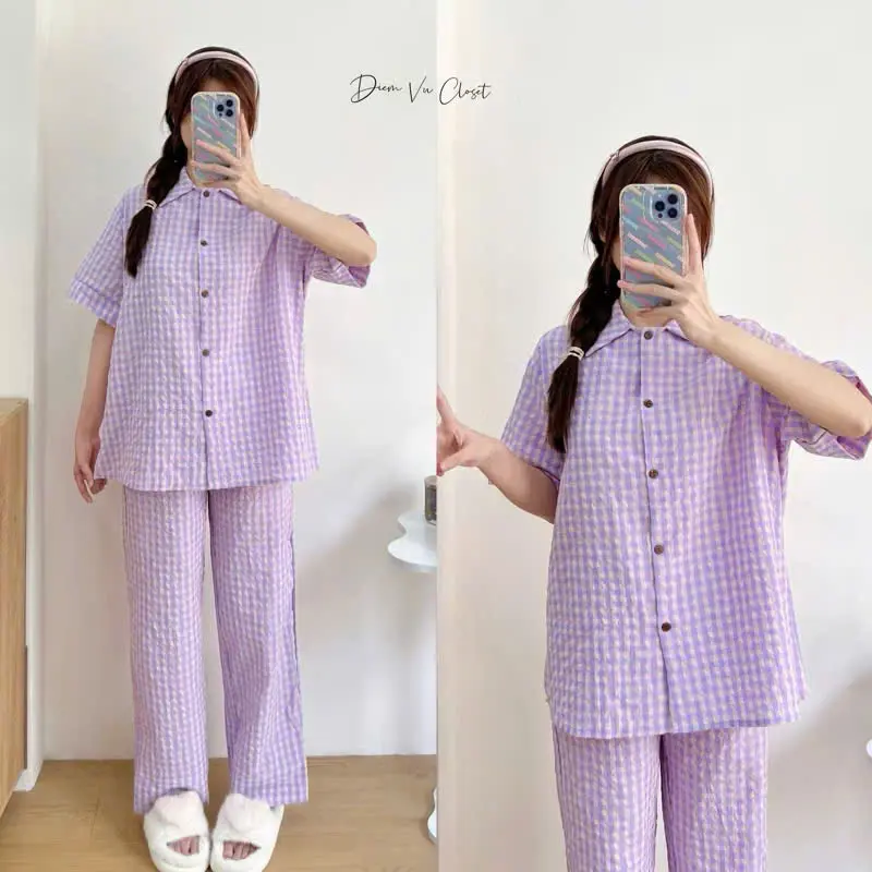 Bộ Ngủ Nữ  Tay Cộc Quần Dài , Bộ Pyjama Kẻ Caro Nhiều Màu Phong Cách Hàn Quốc Chất Đũi Nhăn Mịn Mát ( Kèm Charm ) 0