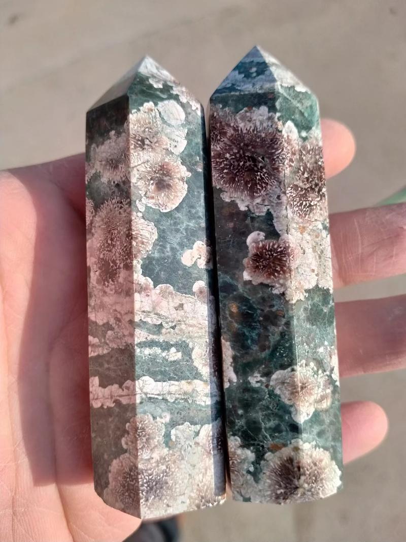 Product Introduction of 9cm Natural Green Cherry Blossom Stone Tower Wand Point Stone Obelisk Home Decoration Prisms Wicca Chakra Healing Crystals Decor 14