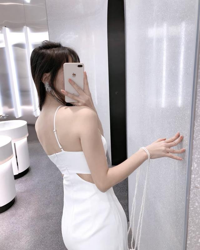 Jumpsuit cách điệu cúp ngực quần dáng xuông (có mút) Nữ Women 4