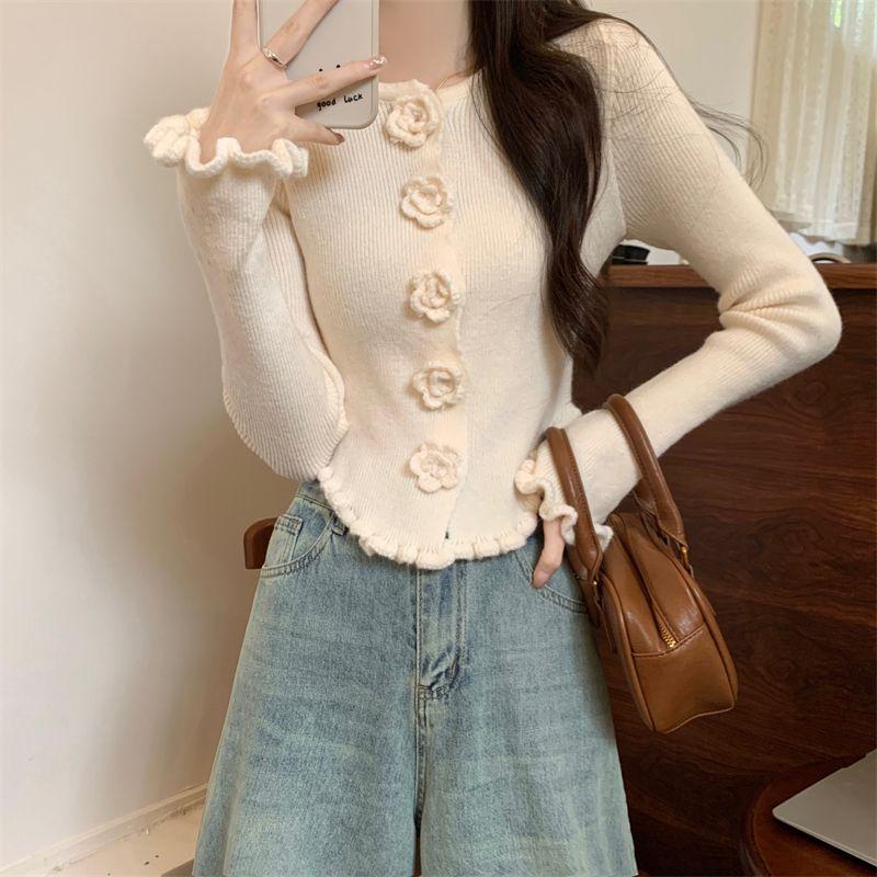 Product Introduction of Áo Len Hoa Hồng Ba Chiều Màu Đỏ, Dành Cho Nữ, Với Áo Khoác Selvedge Dây Áo Cardigan Dệt Kim, Phong Cách Mùa Thu Và Mùa Đông, Phong Cách Giáng Sinh Năm Mới, Ins Năm 2024, Áo Thời Trang Top Women 5