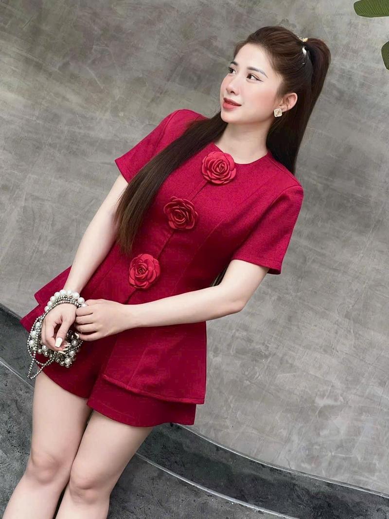 Product Introduction of Set đồ nữ áo lenin gân cổ tròn tay ngắn kết bông kèm quần đùi xinh xắn dễ thương T30 Women Kem 16