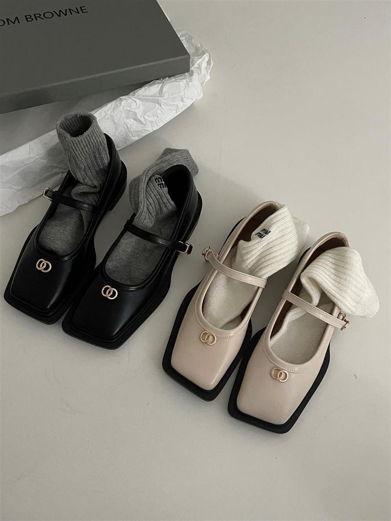 Product Introduction of French Retro Square Toe Low-Cut Mary Jane Leather Shoes 2023 Spring New Girl Soft Leather Low Heel Shoes Elegant Fashion Footwear Walking Shoes Women Comfort 11