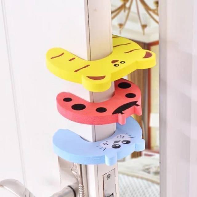 Door Stopper/Pengaman Pintu/Pengganjal Pintu/Penahan Pintu untuk Bayi/Baby Kids Safety Door (BIC) 1