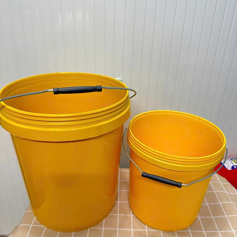 Product Introduction of Xô nhựa tròn kiểu thùng sơn, dùng đựng nước đựng gạo, nhựa PP màu trắng, vàng (KHÔNG NẮP) - Phương Trang 24