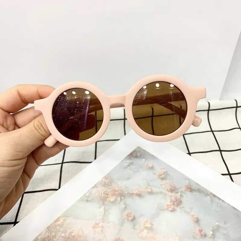 Kính mắt cho bé siêu cute chống tia UV 6m+ 4
