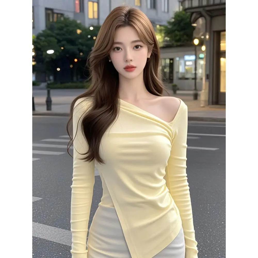 Japanese Sweet Gentle Sloping Exposed Shoulder Top Women's Fall Slim Fit Slim Irregular Slit Temperament Long Sleeve T-shirt