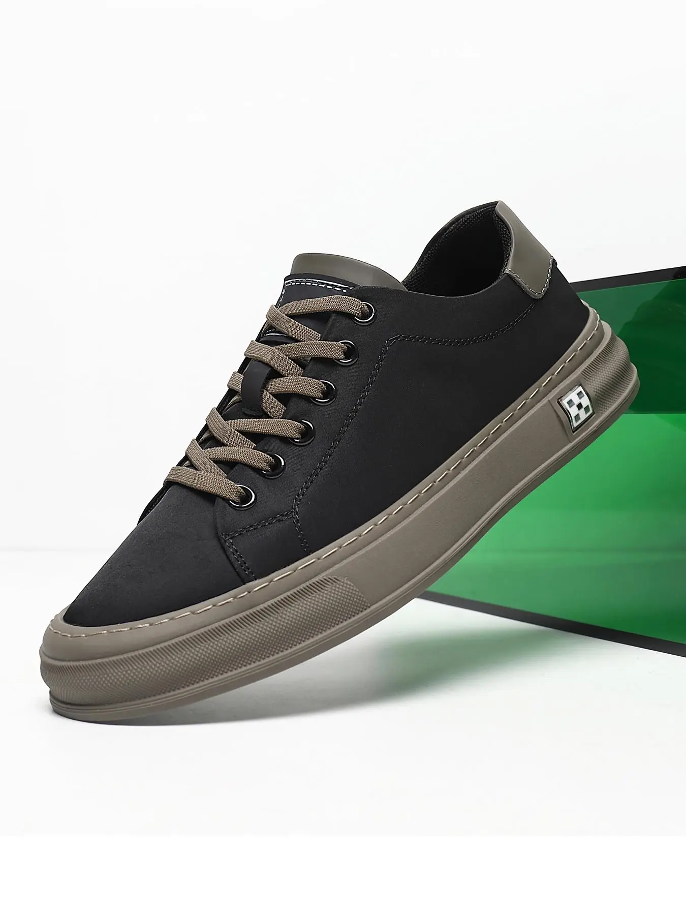Men's Fashionable Lace Up Low Top Skate Shoes, Casual Comfortable Breathable Sports Shoes, Male All-match Round Toe Outdoor Sneakers Shoes for Daily Wear