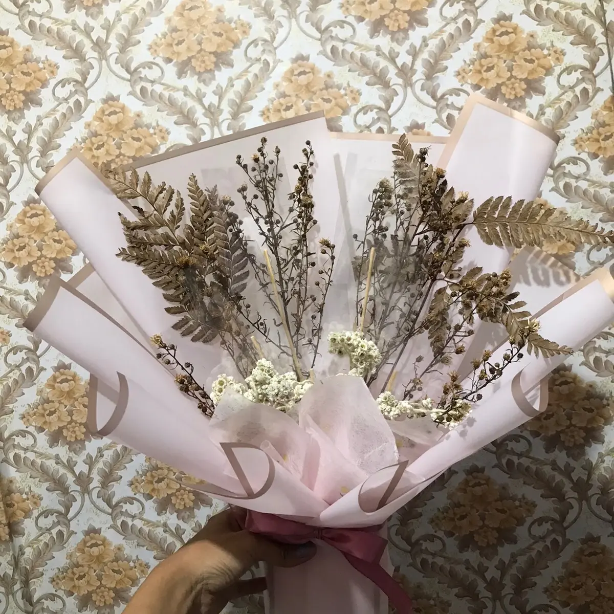 Buket photocard (PC) kosongan mentahan 7 Pcs disertai bunga dried flower Plastic