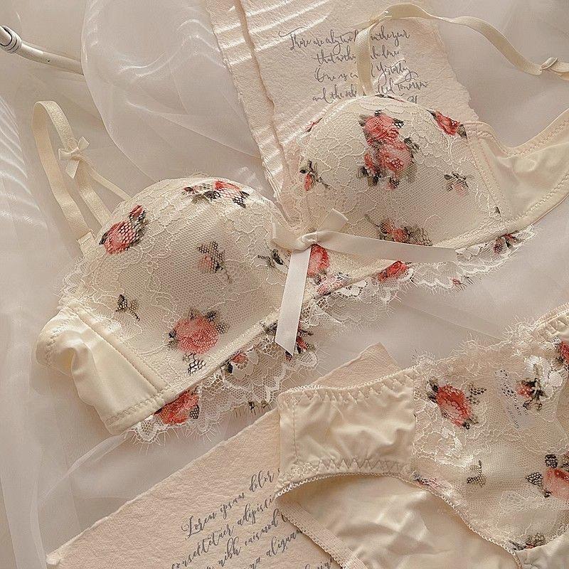 Bộ Áo Ngực Hoa, Không Dây, Độn Ngực, Đồ Lót, Thiết Kế Chữ V Sâu, Ngọt Ngào Và Mềm Mại, Hỗ Trợ Hàng Đầu, Liền Mạch, [Thanh Toán Khi Nhận Hàng] đồ bộ bộ  đồ  lót  nữ  khe  lọt