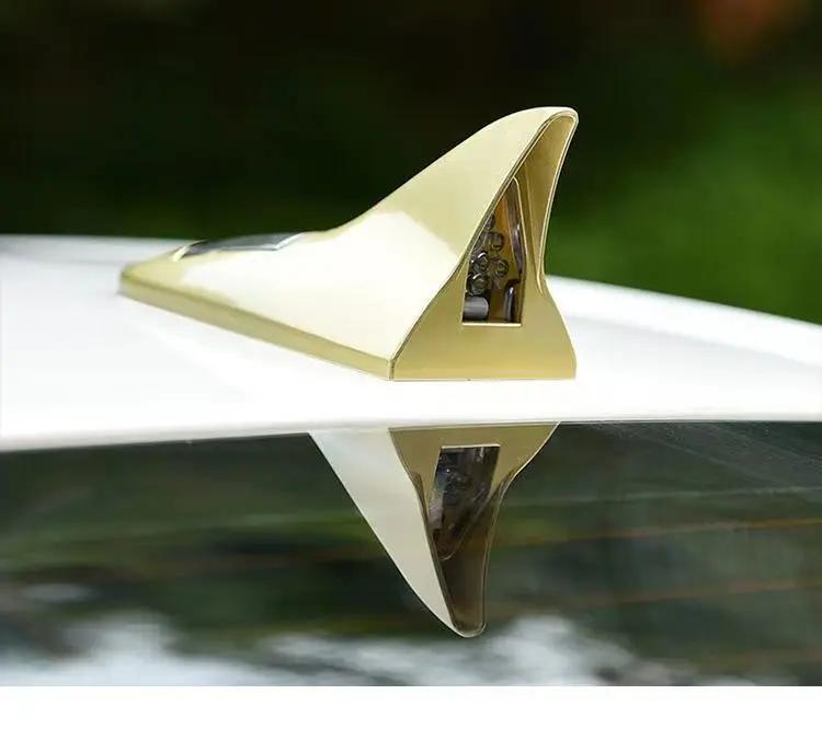Product Introduction of Solar Power Shark Fin Warning Light Car Roof Antenna Decoration Night Anti-collision Flashing Lamp Car Accessories 14