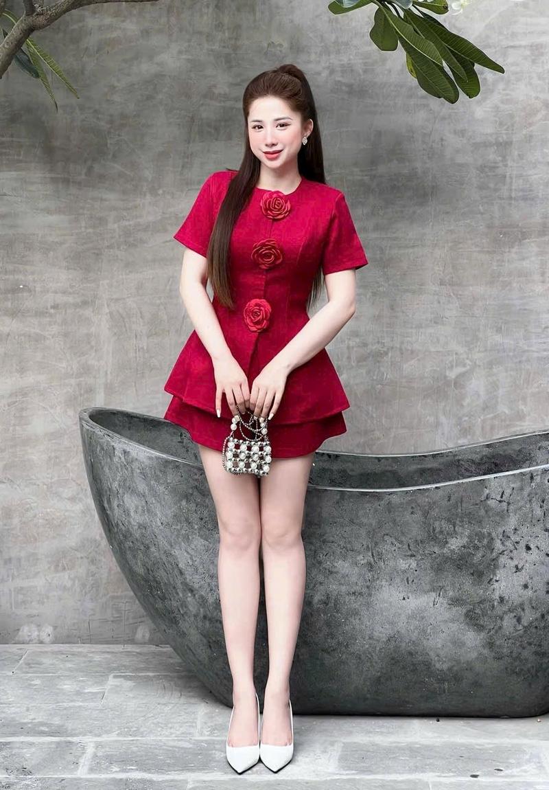 Product Introduction of Set đồ nữ áo lenin gân cổ tròn tay ngắn kết bông kèm quần đùi xinh xắn dễ thương T30 Women Kem 10
