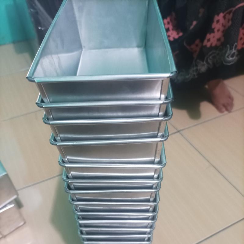 loyang roti gembong 20x10x6 termurah Kitchenware 0