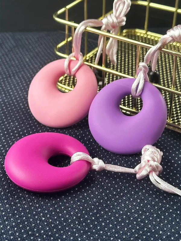 Cute Round Shape Silicone Pendant Necklace, 3pcs/set Sensory Relief Stress Relief Jewelry for Kids & Adults, Versatile Jewelry As Gift for Friends 0