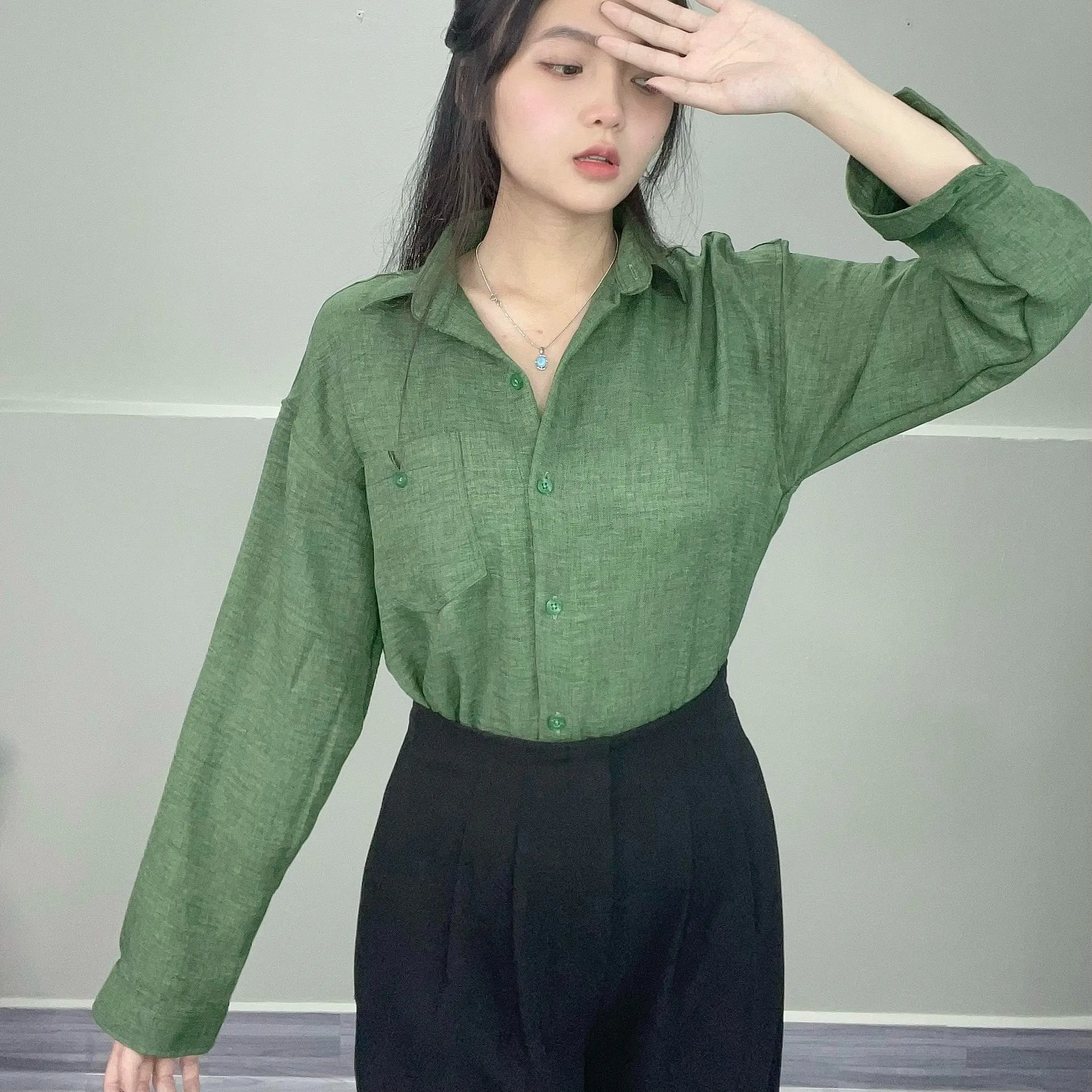 Áo Sơ Mi Nữ Tay Dài Dáng Rộng Giấu Quần Chất Đũi Jean Túi chữ V, AMI31