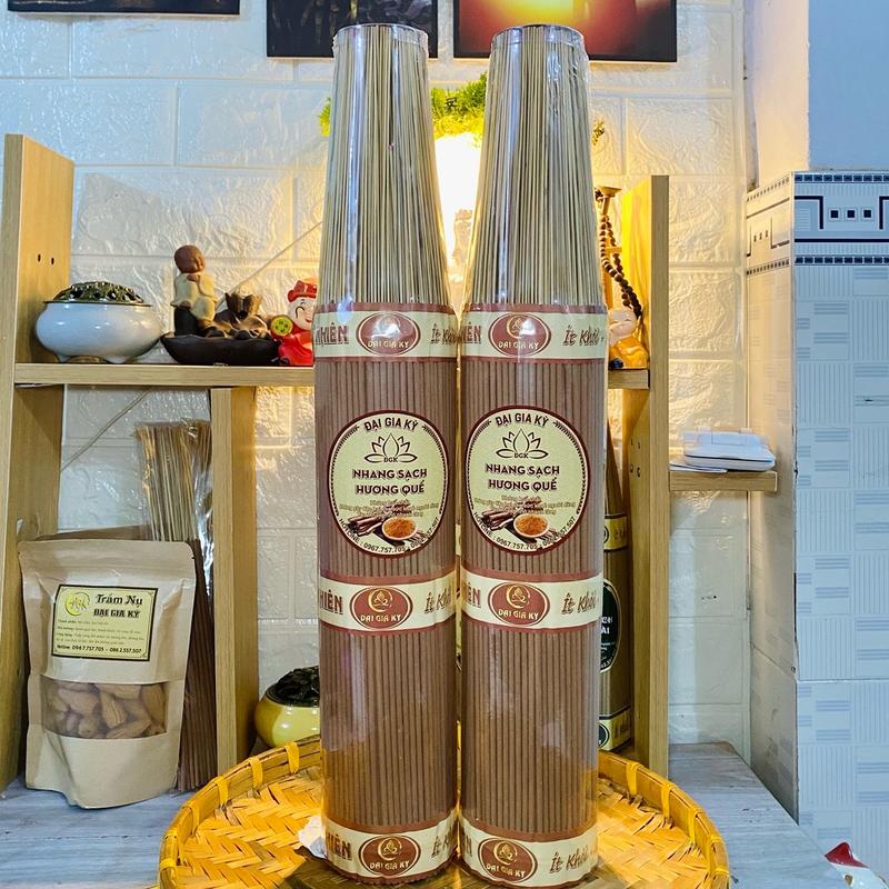 COMBO 2KG-2BÓ NHANG QUẾ 5 TẤT 48CM ( TẶNG 10NỤ TRẦM) THƠM NHẸ DỊU TRẦM ẤM NHANG SẠCH ĐẠI GIA KỲ