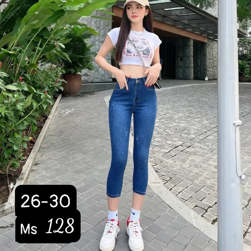 Quần jeans nữ lẽ size 9 tất  89k 1