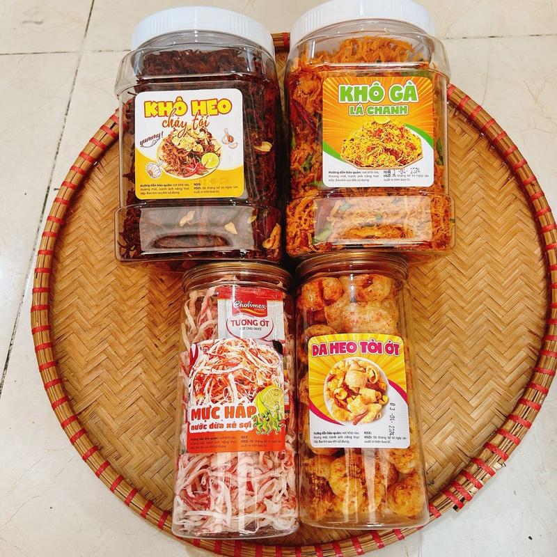 Combo Chữa lành 5: khô gà 500g, khô heo 500g, mực sợi 250g, da heo 130g, đồ ăn vặt haovosnack Chua Food cháy tỏi