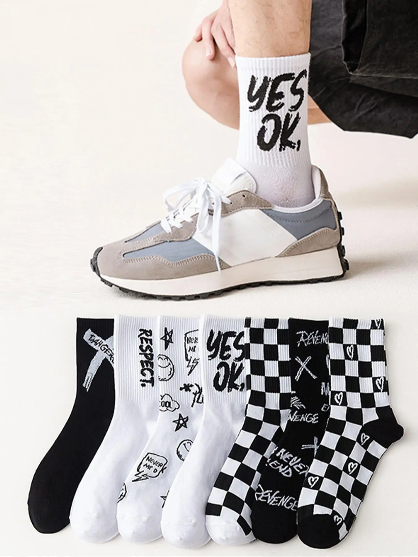 Women's Letter & Checkerboard Print Crew Socks, Casual Comfy Breathable Socks for Daily Wear, Women's Socks for All Seasons