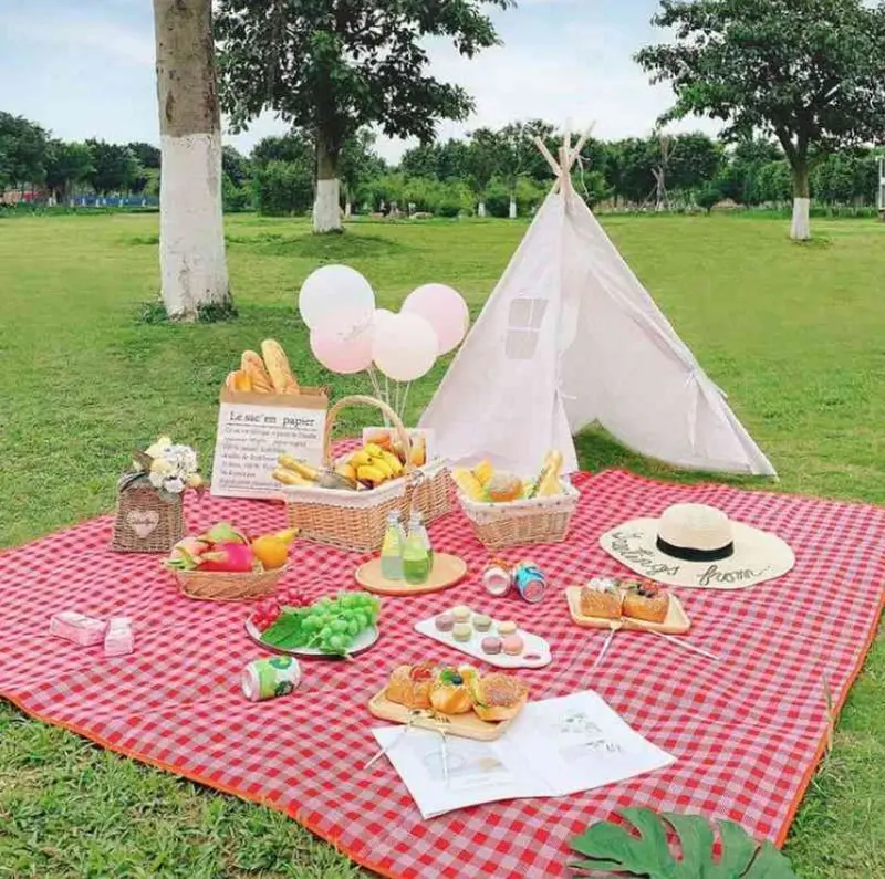UKURAN JUMBO 200 CM Matras Lipat Tikar Lipat Besar Anti Air Tiker Piknik 150 x 180 cm / Foldable Camping Waterproof Karpet Tamasya Microsatin / Picnic Mat / Tikar Hajatan Pengajian 3