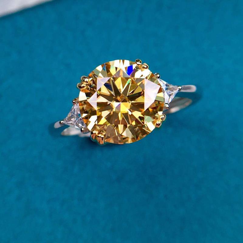 Product Introduction of 3 Carat Platinum Plated Ring with Eight Hearts and Arrows for Women 0