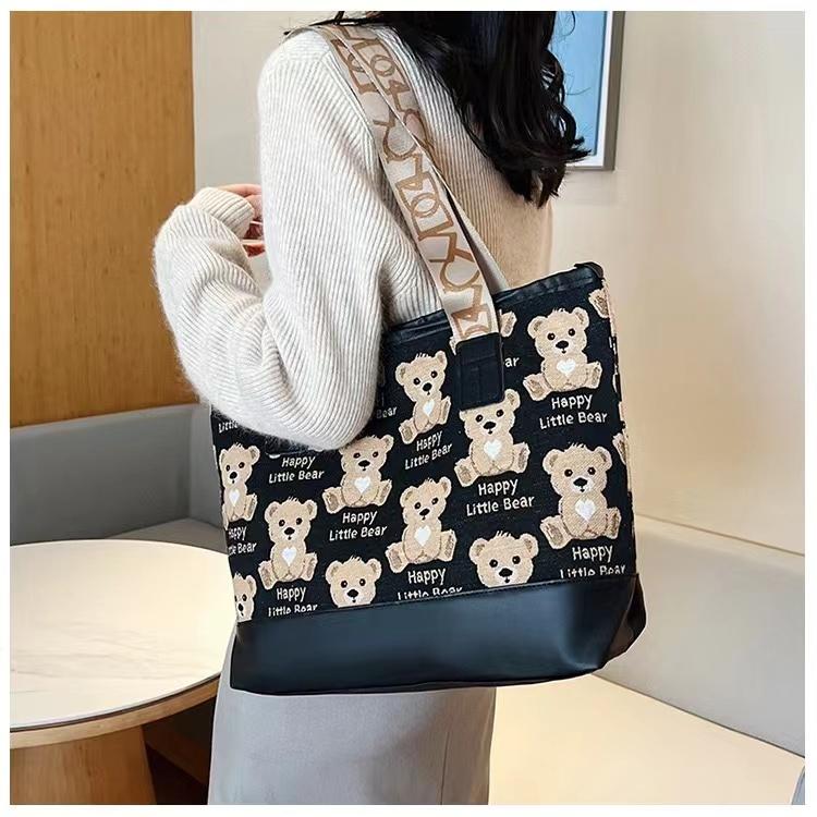 (Stock clearance sale) Women's shoulder bag with zipper, large bear design, 3 colors, can hold a lot of items, Korean style. 0