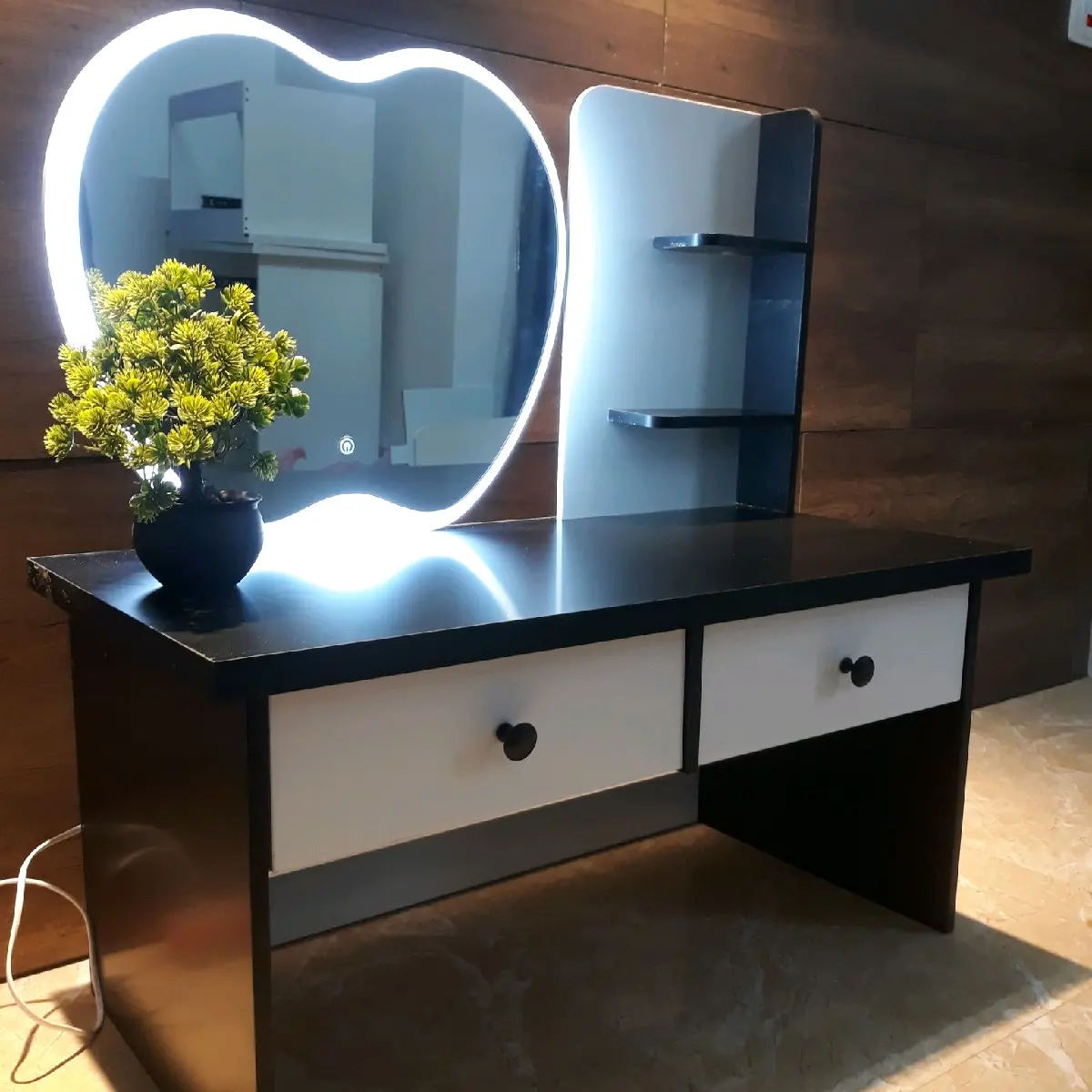 Bàn trang điểm 2 ngăn kéo