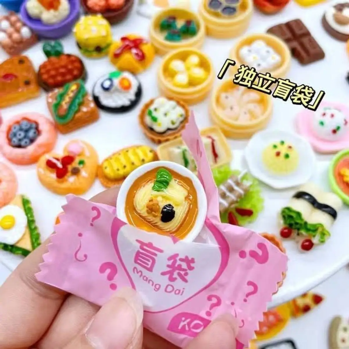 Charm túi mù đồ chơi, Blind Bag hình con vật làm quà tặng cho bé, quà tặng học sinh