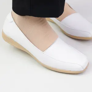 Sepatu Kerja Wanita Slip On Shoes XIMA Marissa Kulit Asli Hak 3cm Putih & Hitam Ukuran Besar Big size 36-44