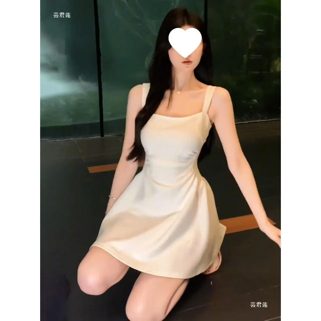 French Hepburn Style Elegant Dress Little White Dress for Women Early Spring Sexy Pure Desire Waist-Cinching A-Line Strap Dress
