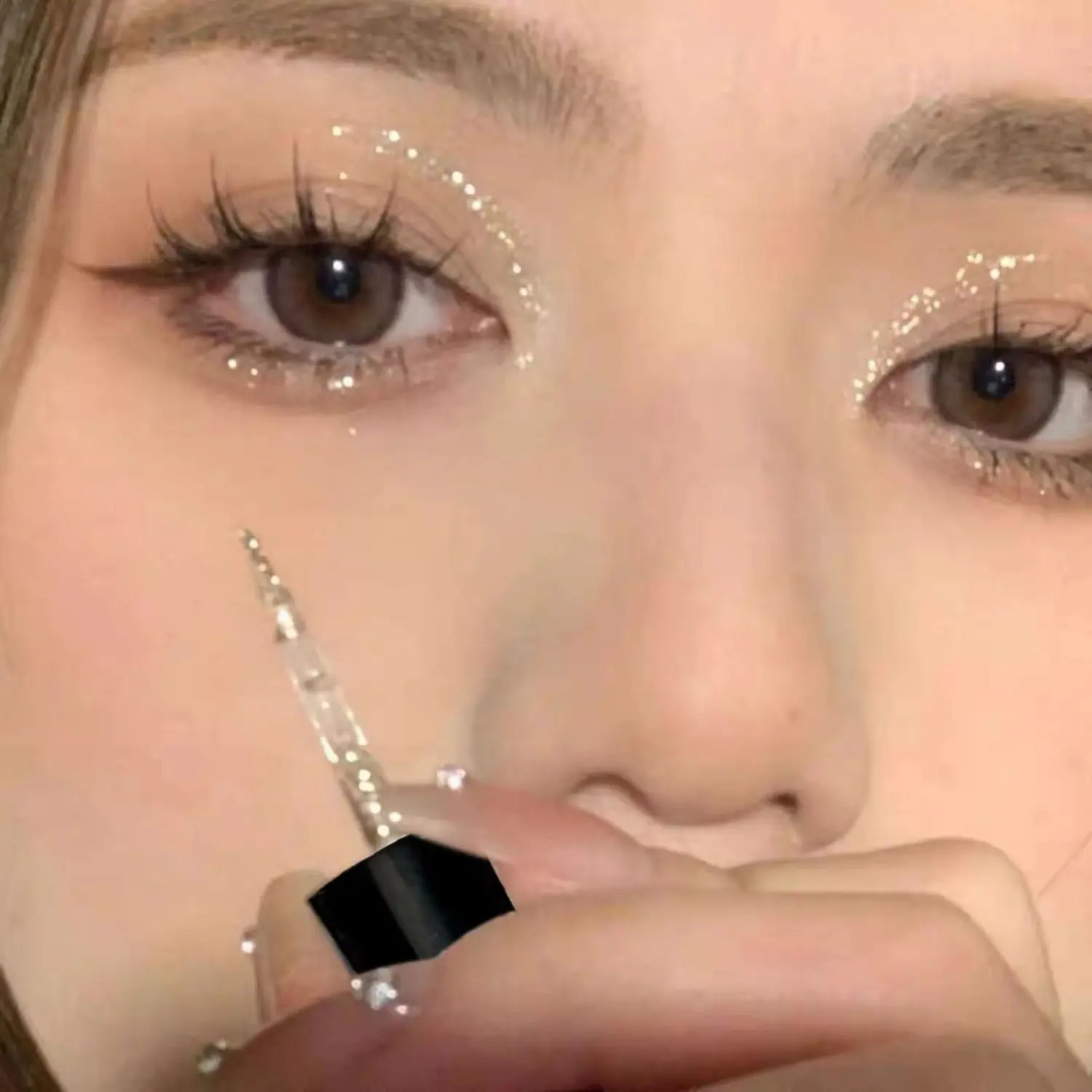 Glitter Eyeshadow One Drop Tear Liquid Eyeshadow Shimmer Ultra Sparkling Crystal Crushed Diamond Pearl Waterproof Aegyo-sal Pen Brightening Liquid
