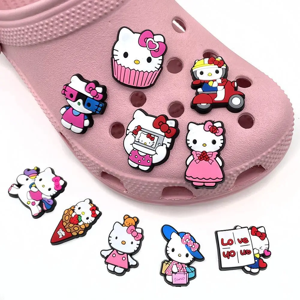 Azimat kasut Anime Crocs untuk kanak-kanak dan wanita, 1 keping, Aceessories PVC sesuai untuk Jibbitz Crocs Sanrio Hellokitty, hiasan, set hadiah Hello Kitty