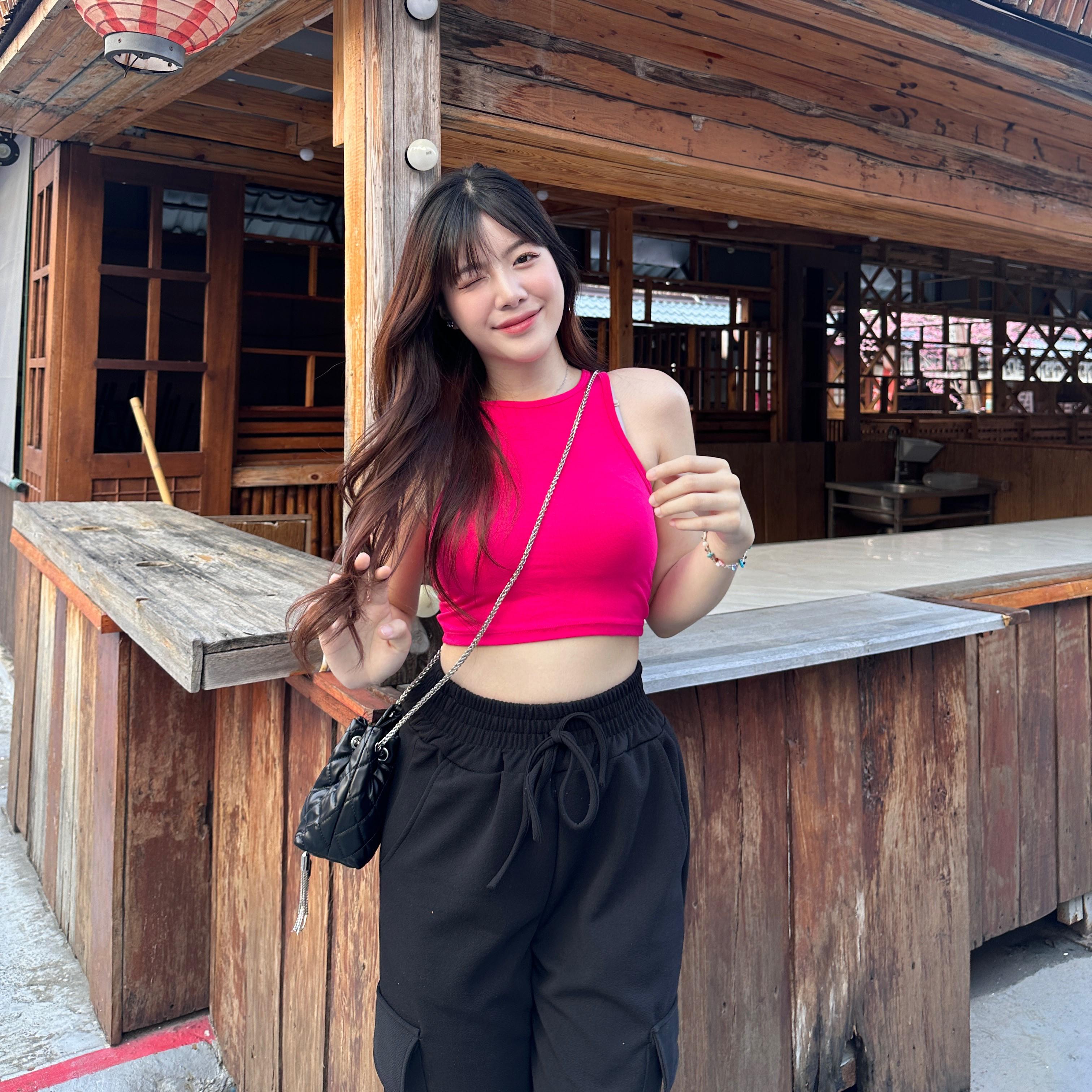 PRP x SPN เสื้อครอปกล้าม ทรงรัดรูป ผ้าเรย่อน ยืดเยอะมาก ผ้าบางใส่สบายสุดๆ รุ่น กล้ามโบตั๋น