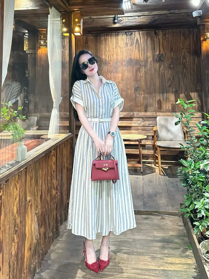 Set Đồ Nữ Áo Sơ Mi Tay Ngắn Kèm Chân Váy Dáng Dài Xòe Có Đai Chun Xinh Xắn Sang Chảnh vaytet