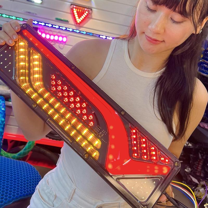 Đèn HẬU 1 ĐÔI CHỮ V led sau xe tải nhiều chế độ điện 12v và 24v