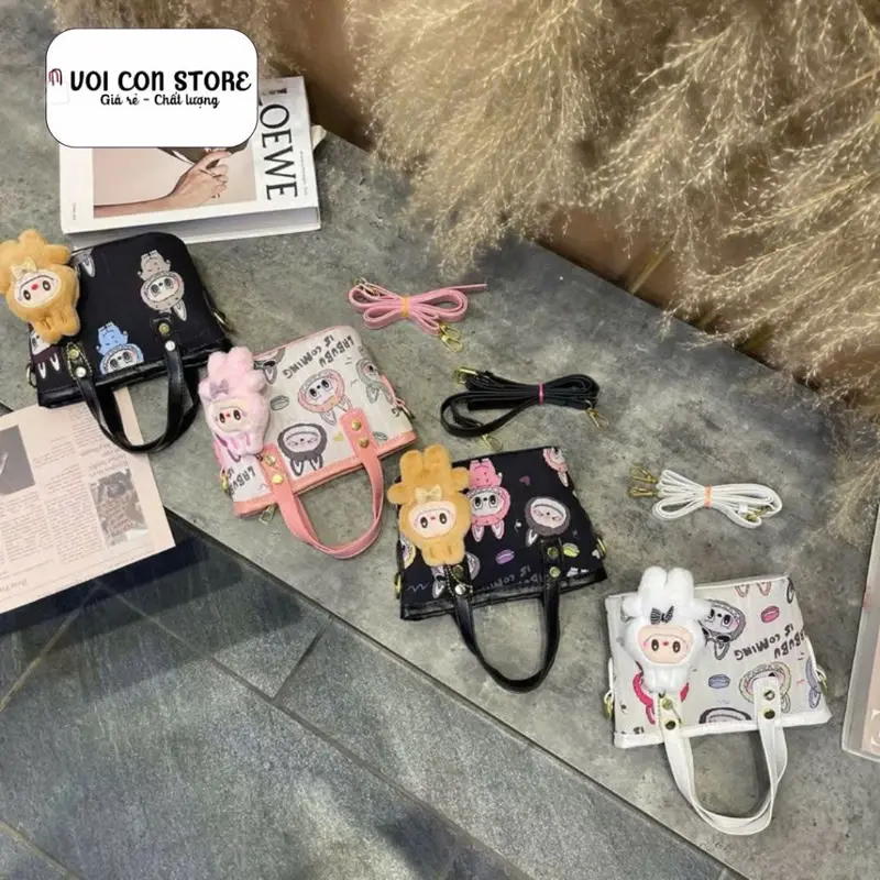 Túi xách nữ, túi đeo chéo size 18cm dáng làn in hình LABUBU xinh xắn V74 1