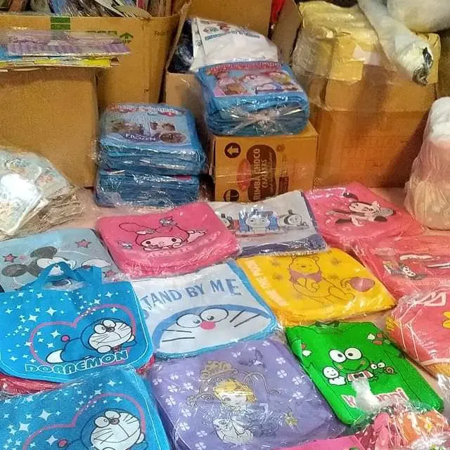 TAS ULANG TAHUN KARAKTER ISI 10