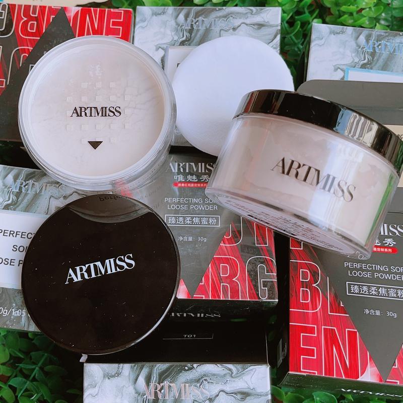 {30 g} Phấn phủ bột At-Miss 30g có 2 tone số 1 phủ nhũ , số 2 : sáng trắng tự nhiên kiềm dầu tốt