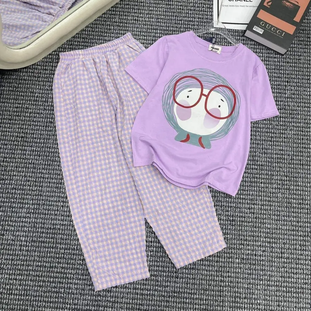 Sét Bộ Đồ Nữ Hình Cô Gái Đeo Kính Chất Cotton Khô 3158 Mix Quần Kẻ Baggy set thường