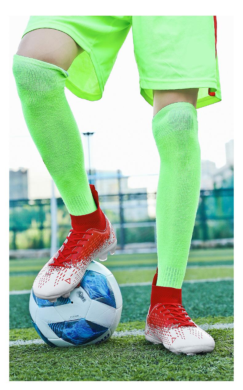 Product Introduction of （SIZE 31-47）Ready Stock Unisex Plus Size Football Shoes Outdoor Futsal Soccer Shoes Non-slip Training Shoes 18