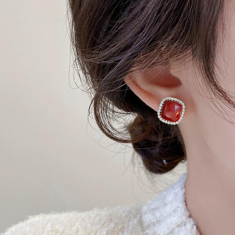 Product Introduction of ต่างหูมุก เพชรเต็ม เข็มเงิน ต่างหูวินเทจระดับไฮเอนด์ สไตล์ใหม่และร้อน ดีไซน์เฉพาะหรูหรา 5