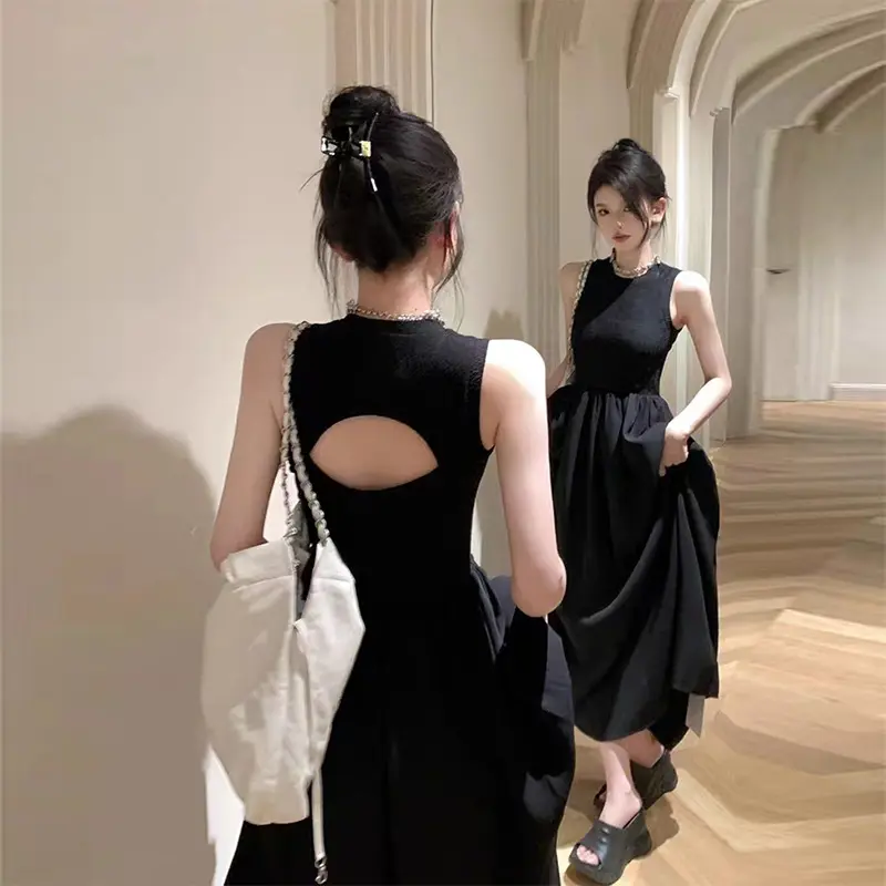 Black Sleeveless French Vintage Style Hepburn Dress Women's Summer and Autumn Laydown Design Sense Tank Top Small Open Back Long Skirt