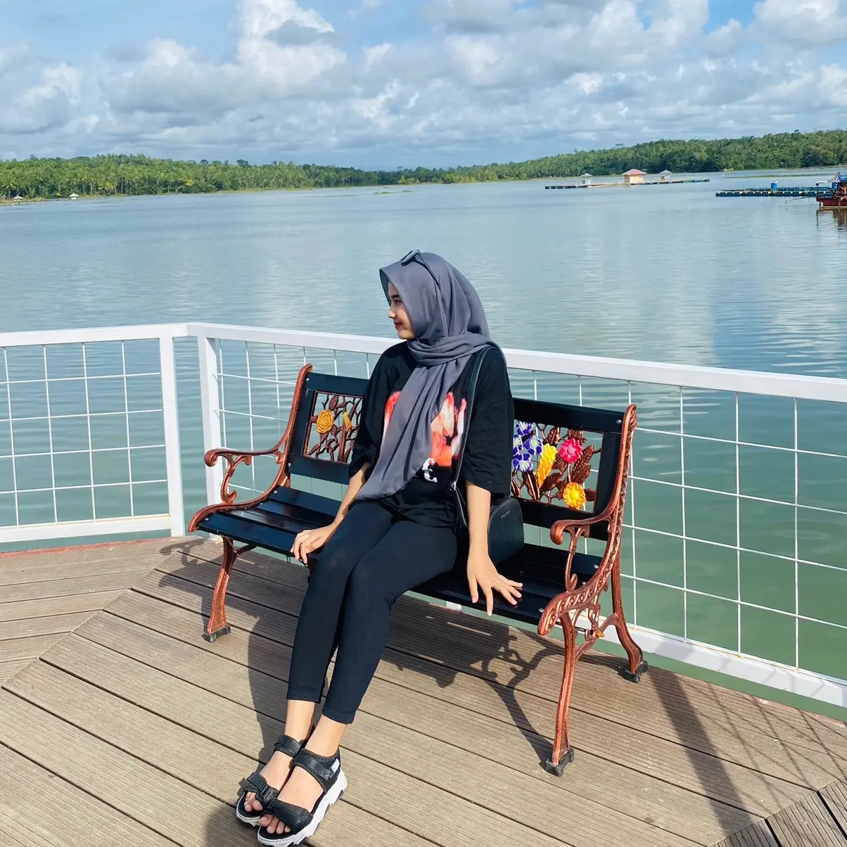 KAOS OVERSIZE CURE VIRAL cewek&cowok Cewek Fit
