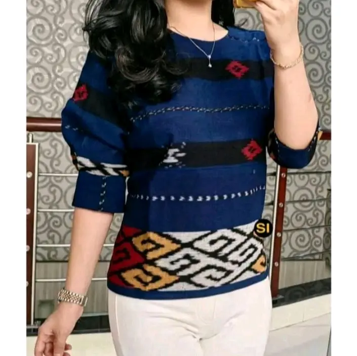Atasan Tenun  Motif Tenun Kantor Wanita Baju Hitam 0