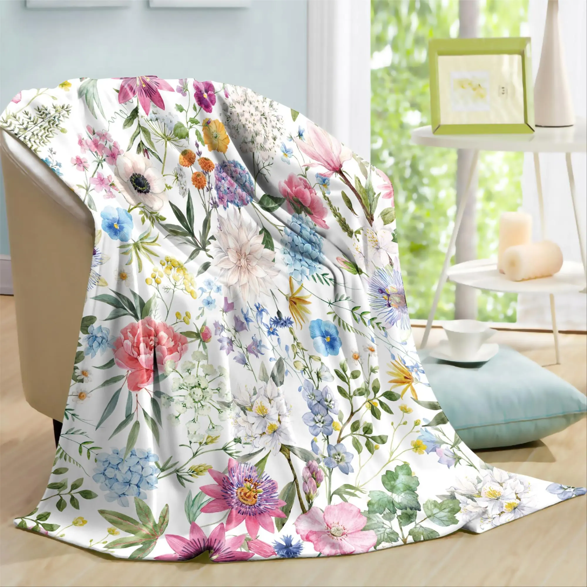 Flannel Flower Print Blanket, 1 Count Home Items Soft & Warm Bedclothes, Comfortable Bedding for Air-conditioned Room Office