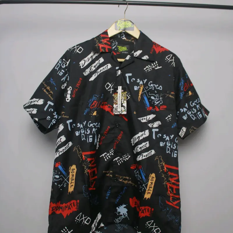 Kemeja Pantai Pria Dewasa | Kemeja Hawai Pria Motif Abstrak V-Neck 3