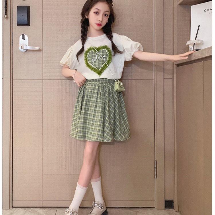 Bộ chân váy kẻ áo tim cho bé gái từ 15-45kg 4