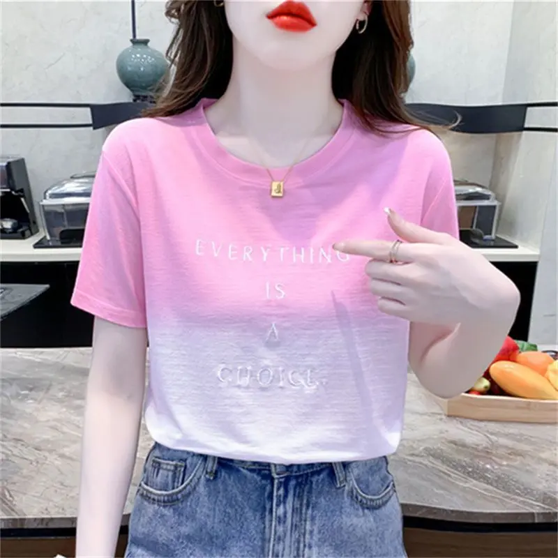Áo phông ngắn tay nữ, mùa hè